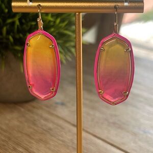 Kendra Scott Elle Enamel Framed Drop Earrings in Sunset Ombré Illusion Pink